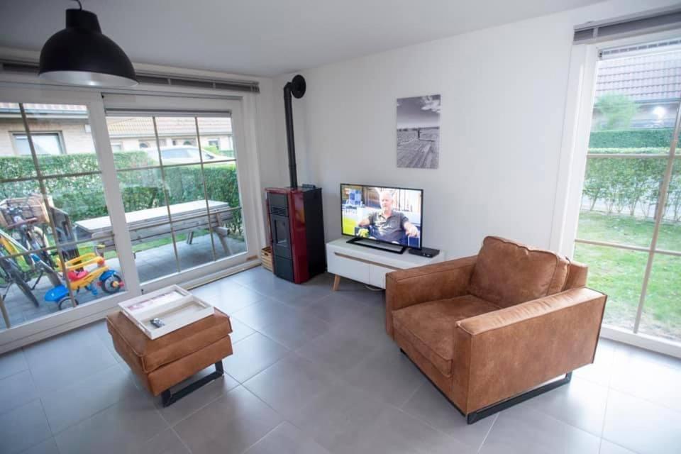 Vakantiehuisje De Panne Vlak Aan Plopsaland En De Zee 외부 사진